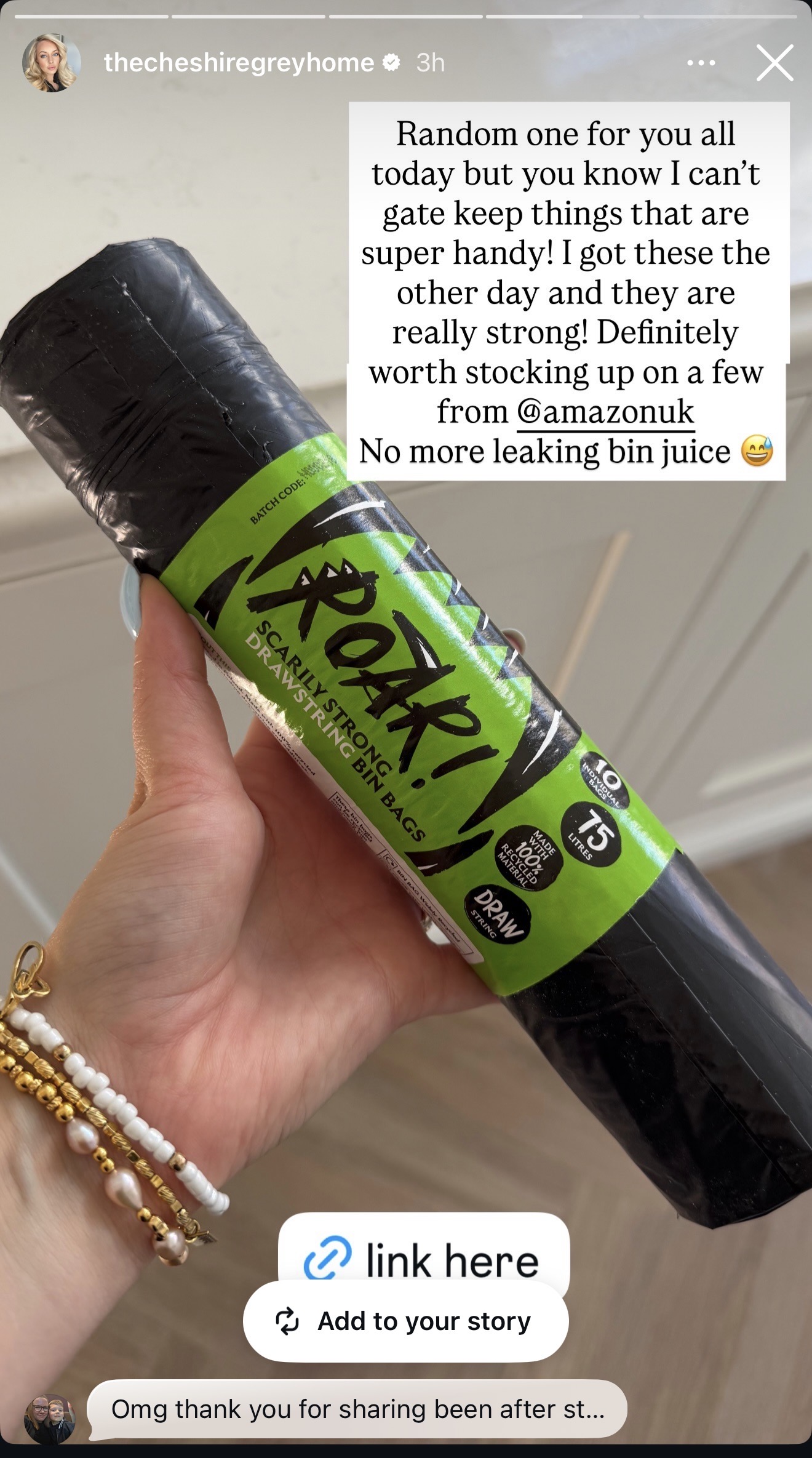 Instagram story from @thecheshiregreyhome holding a 75L Roar! drawstring bin bag roll